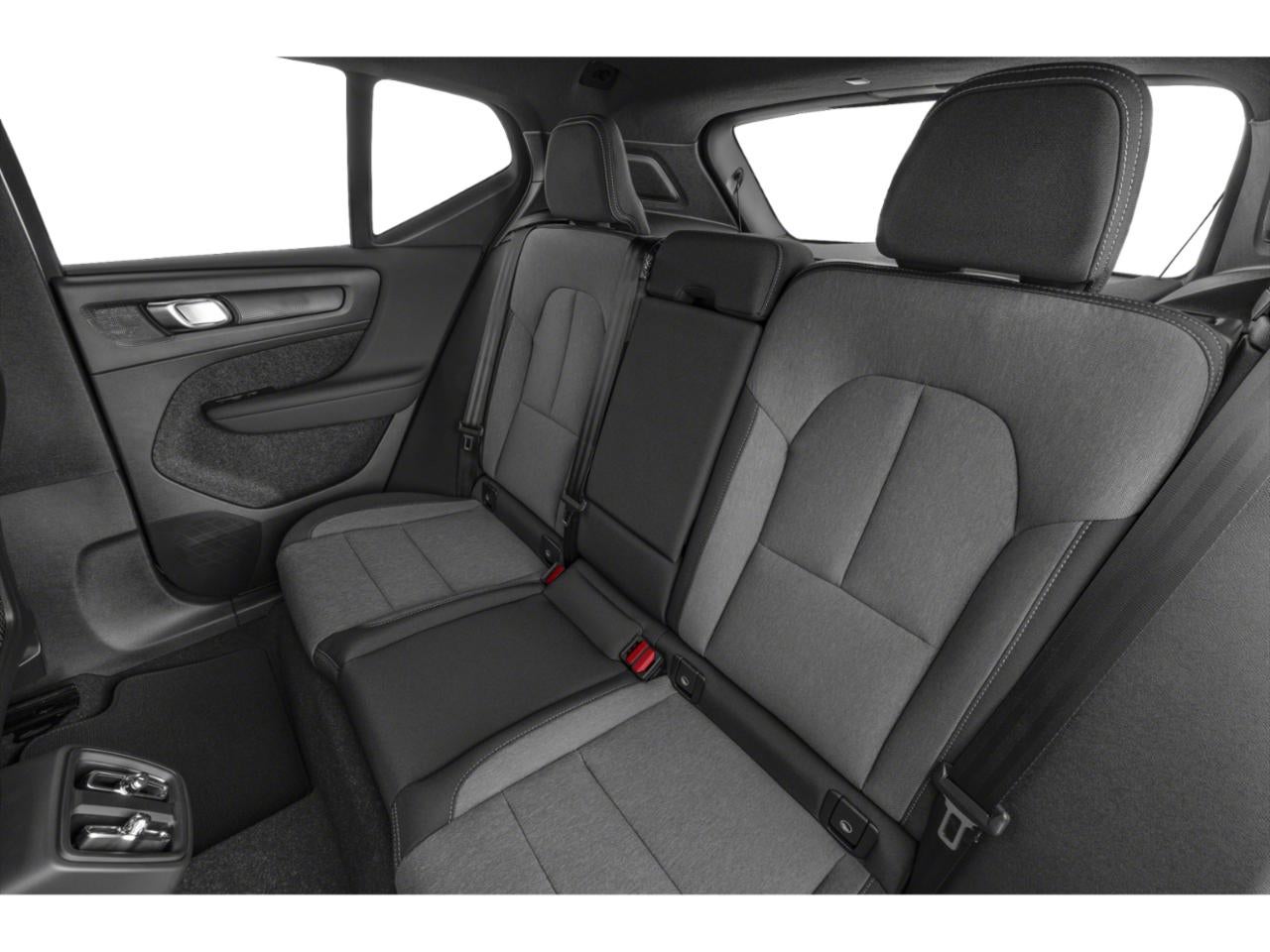 2024 Volvo XC40 B5 AWD Plus Dark Theme