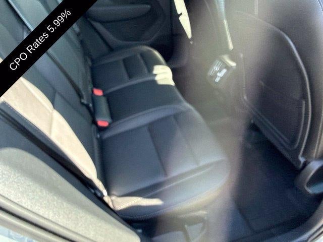 2024 Volvo XC40 B5 AWD Plus Dark Theme