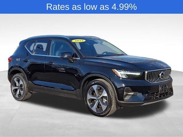 2023 Volvo XC40 B5 AWD Plus Bright Theme