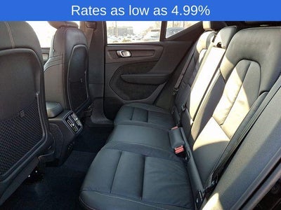 2023 Volvo XC40 B5 AWD Plus Bright Theme