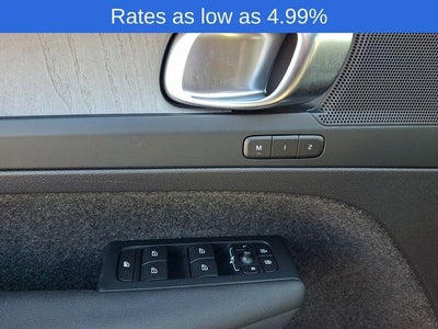 2023 Volvo XC40 B5 AWD Plus Bright Theme