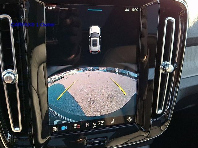 2023 Volvo XC40 B5 AWD Plus Bright Theme