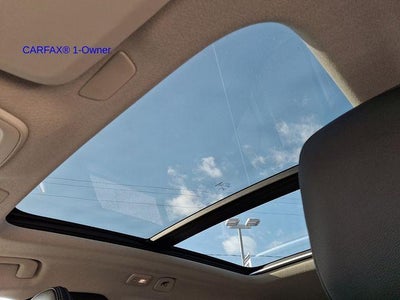 2023 Volvo XC40 B5 AWD Plus Dark Theme