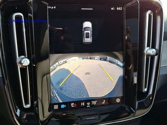 2023 Volvo XC40 B5 AWD Plus Dark Theme