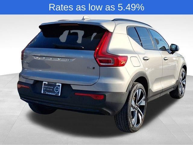 2023 Volvo XC40 B5 AWD Plus Dark Theme