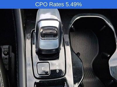 2023 Volvo XC40 B5 AWD Plus Dark Theme