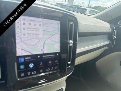 2023 Volvo XC40 B5 AWD Plus Dark Theme
