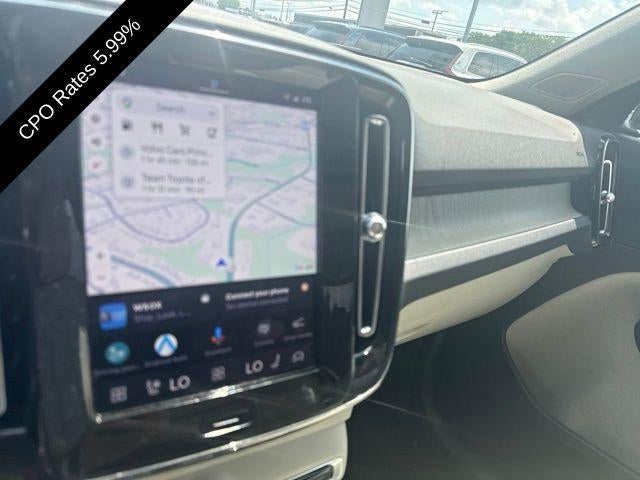 2023 Volvo XC40 B5 AWD Plus Dark Theme