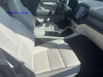 2023 Volvo XC40 B5 AWD Plus Dark Theme