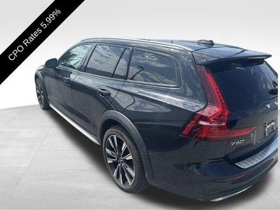 2024 Volvo V60 Cross Country B5 AWD Ultimate