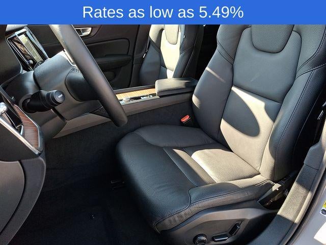 2025 Volvo V60 Cross Country B5 AWD Plus