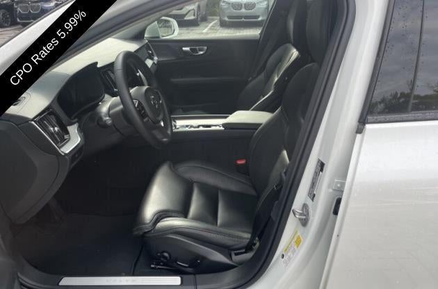 2025 Volvo V60 Cross Country B5 AWD Ultra