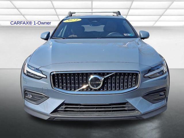 2024 Volvo V60 Cross Country B5 AWD Plus