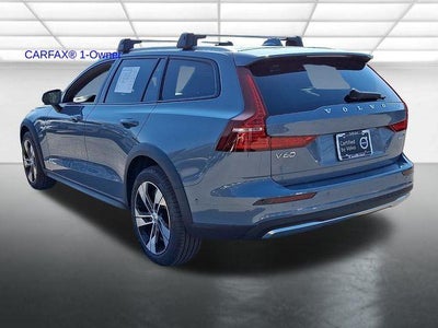 2024 Volvo V60 Cross Country B5 AWD Plus