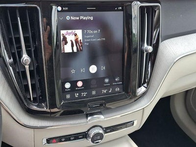 2025 Volvo XC60 B5 AWD Plus