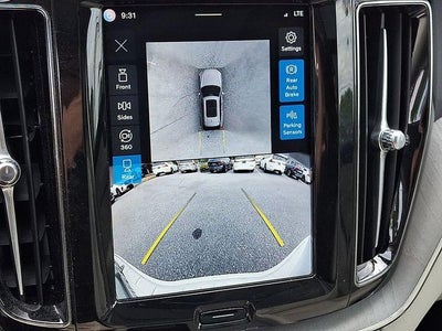 2025 Volvo XC60 B5 AWD Plus