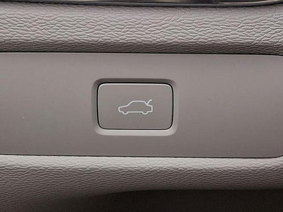 2025 Volvo XC60 B5 AWD Plus