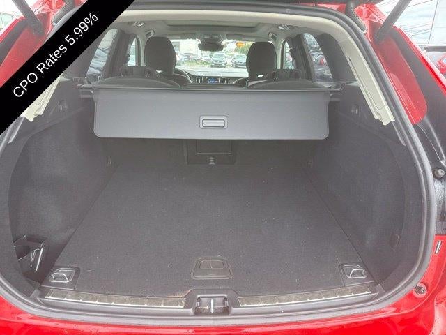 2025 Volvo XC60 B5 AWD Plus