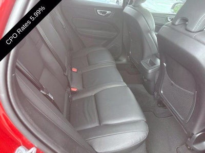 2025 Volvo XC60 B5 AWD Plus
