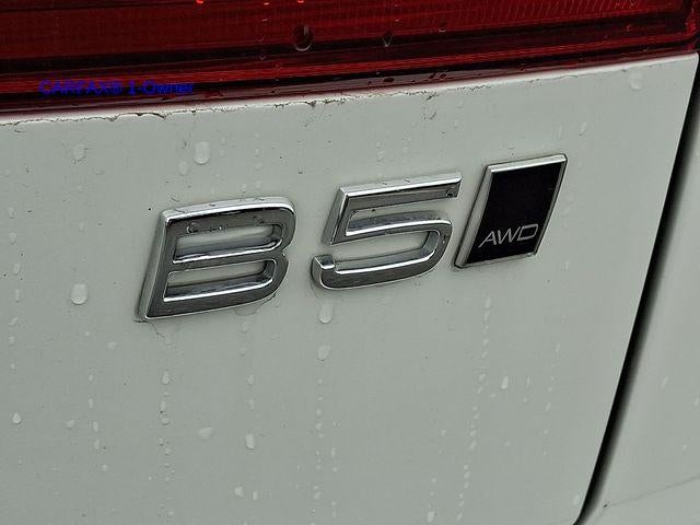 2025 Volvo XC60 B5 AWD Ultra