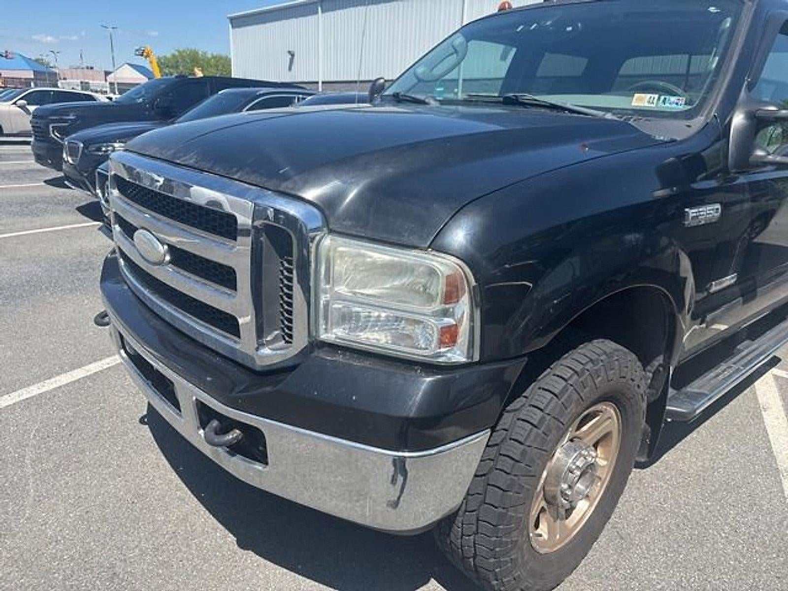 2005 Ford Super Duty F-350 SRW Lariat