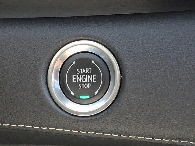 2023 Cadillac Escalade 4WD Premium Luxury