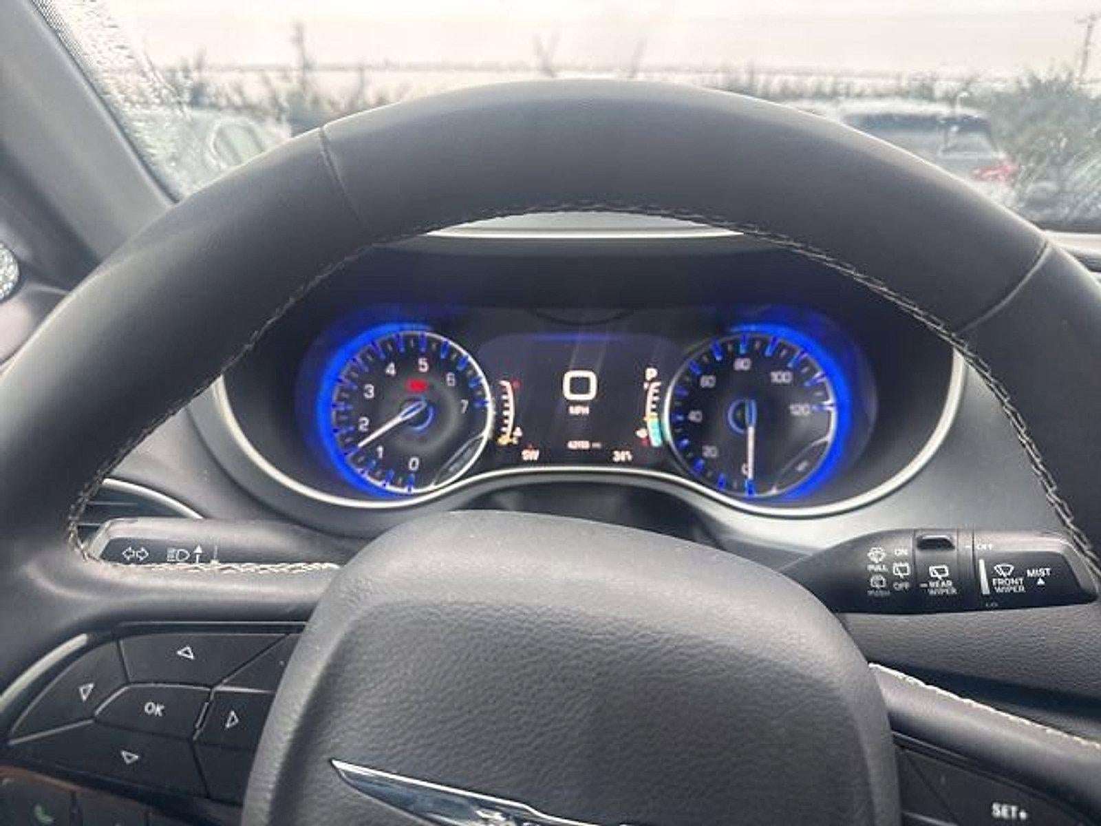 2022 Chrysler Pacifica Touring L FWD