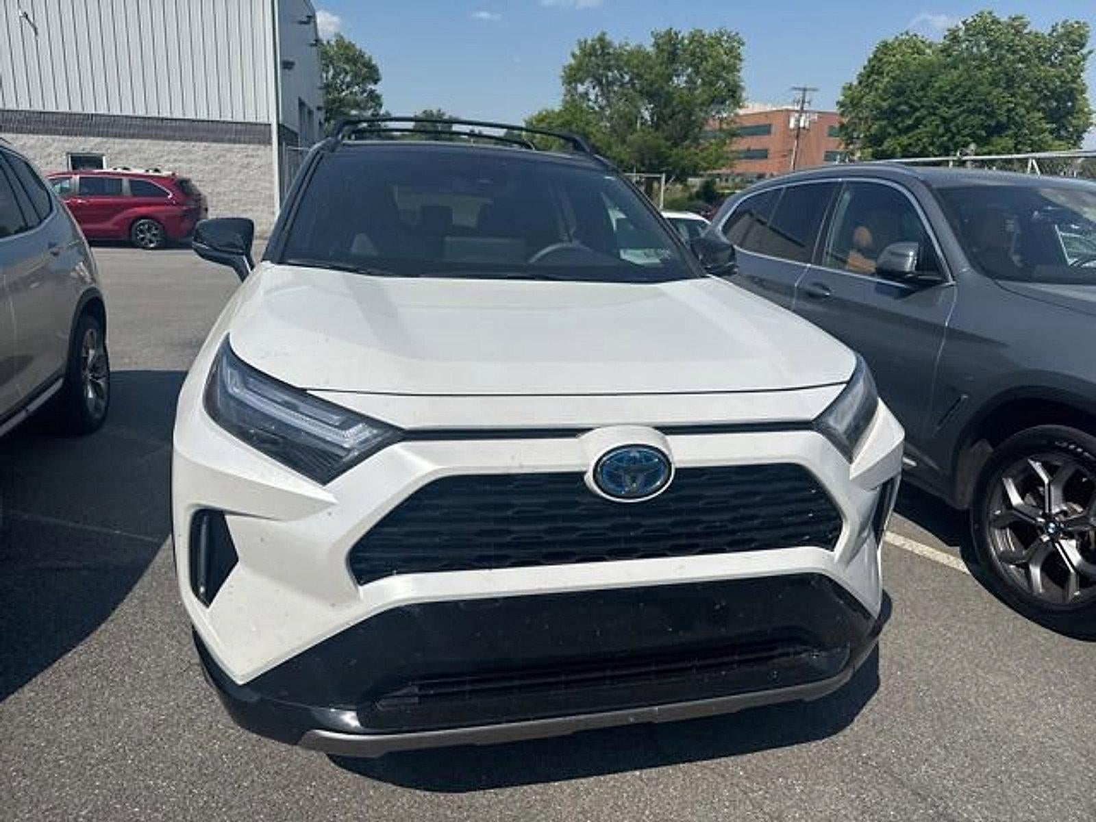 2023 Toyota RAV4 Hybrid XSE AWD (Natl)