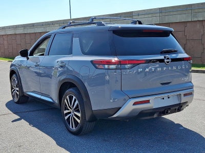 2025 Nissan Pathfinder Platinum 4WD