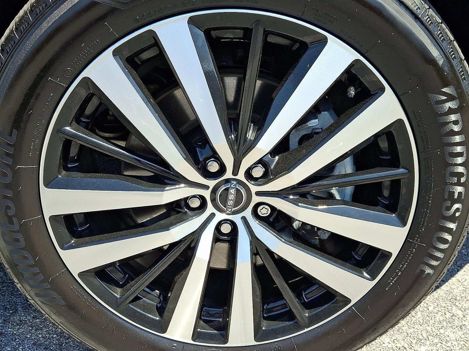 2025 Nissan Pathfinder Platinum 4WD