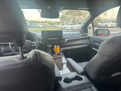 2025 Toyota Sienna Platinum AWD 7-Passenger (GS)