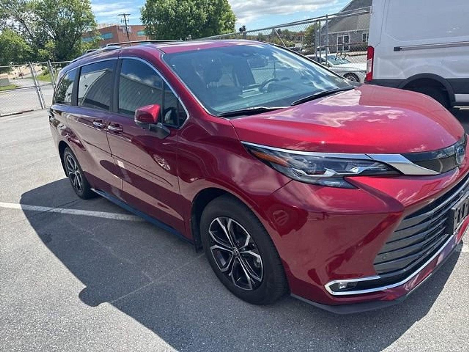 2025 Toyota Sienna Platinum AWD 7-Passenger (GS)