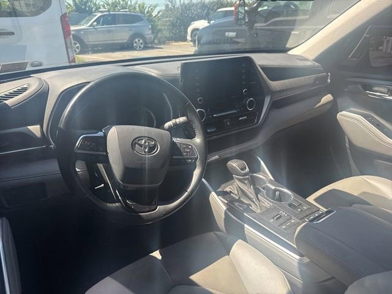 2021 Toyota Highlander XLE AWD (Natl)