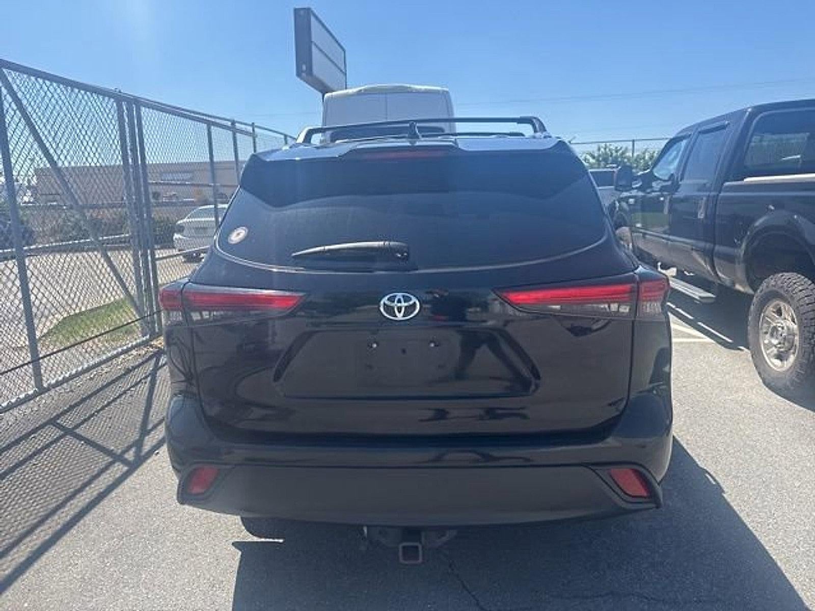 2021 Toyota Highlander XLE AWD (Natl)