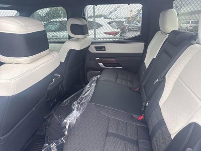 2025 Toyota Tundra 4WD 4WD Capstone Hybrid CrewMax 5.5' Bed (Natl)