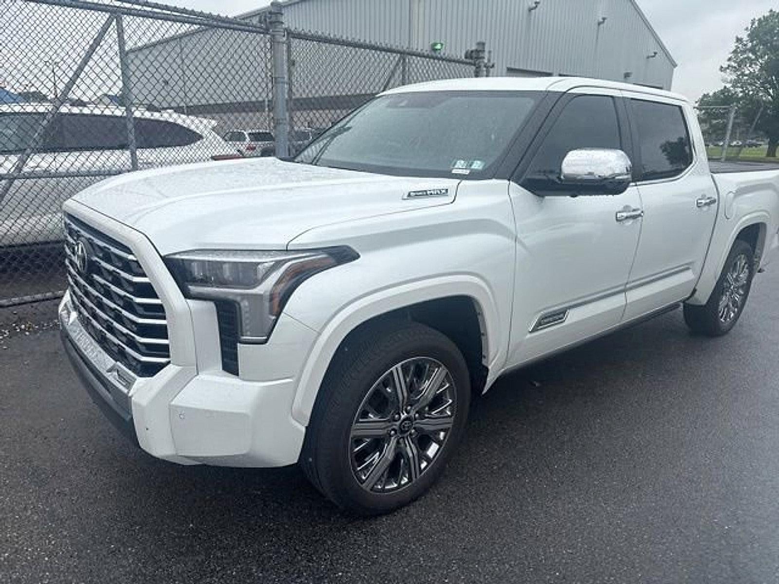 2025 Toyota Tundra 4WD 4WD Capstone Hybrid CrewMax 5.5' Bed (Natl)
