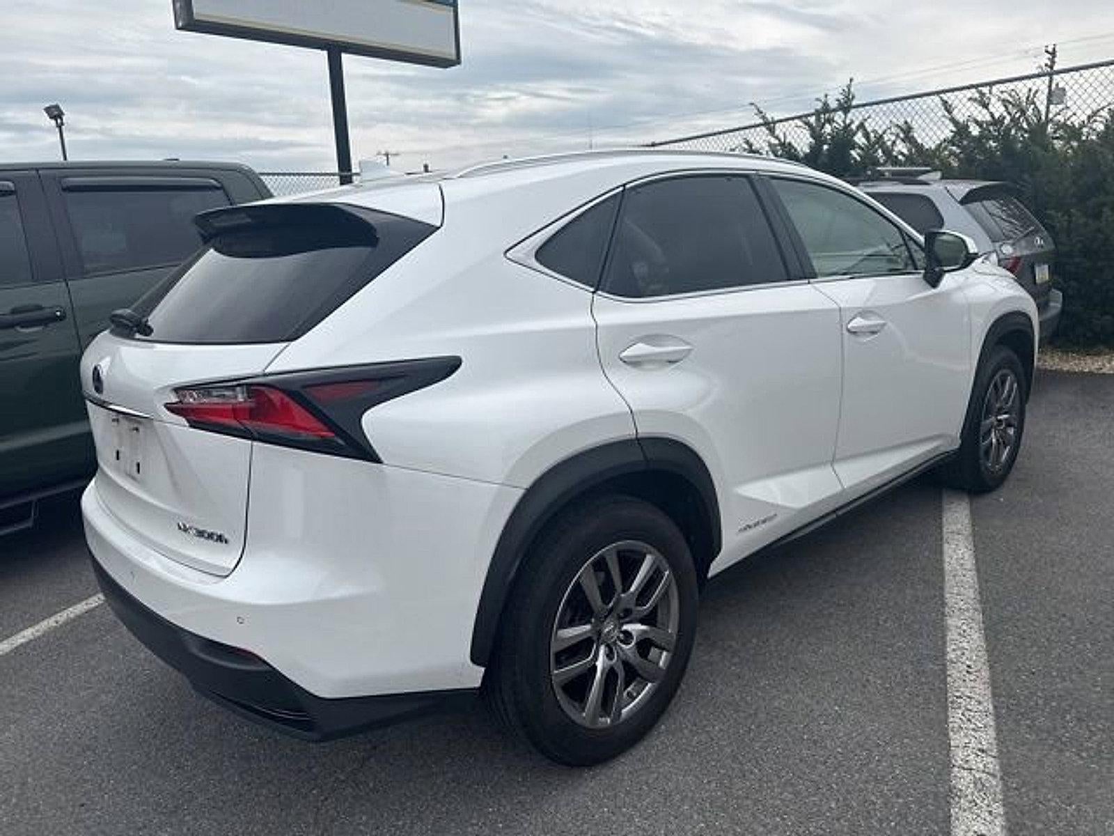 2015 Lexus NX 300h AWD 4dr