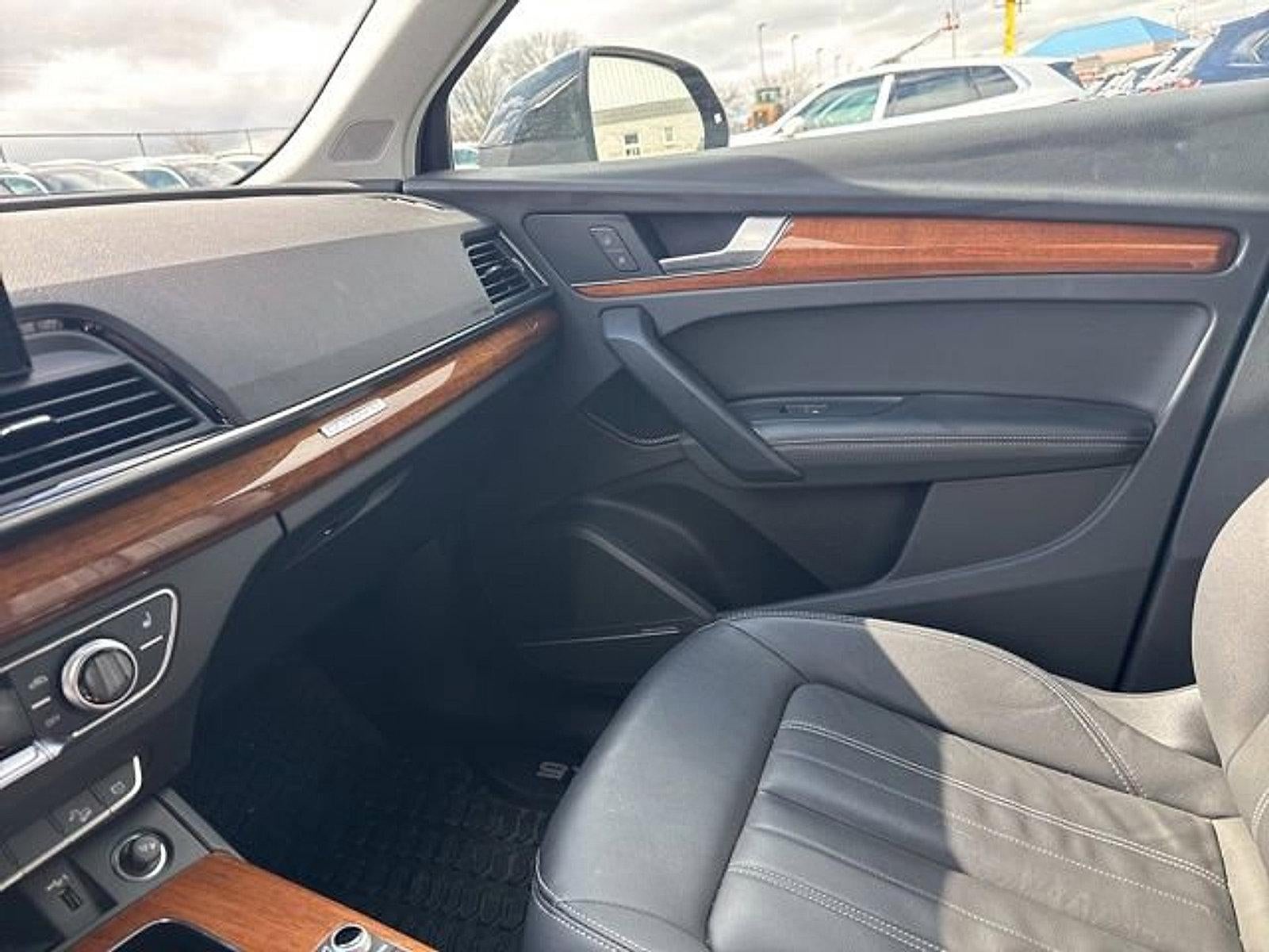 2022 Audi Q5 S line Premium Plus 45 TFSI quattro