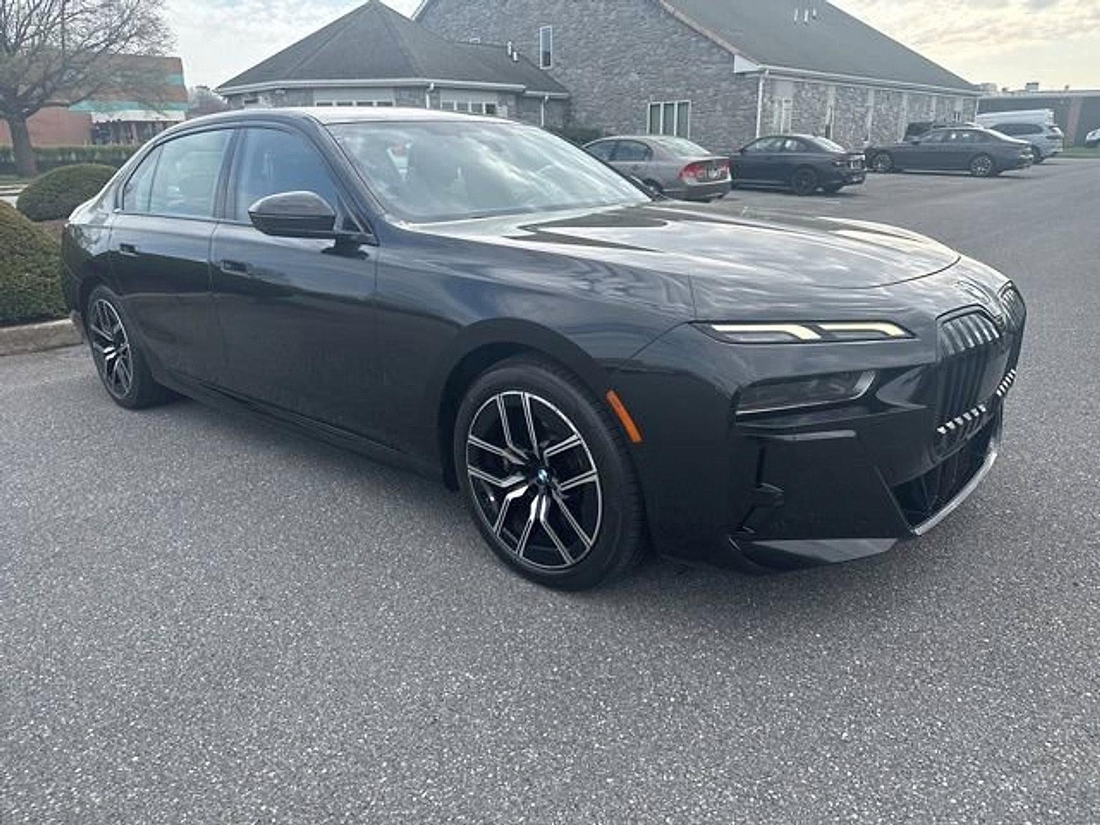 2023 BMW 760i xDrive Sedan