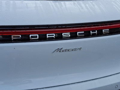 2024 Porsche Macan AWD