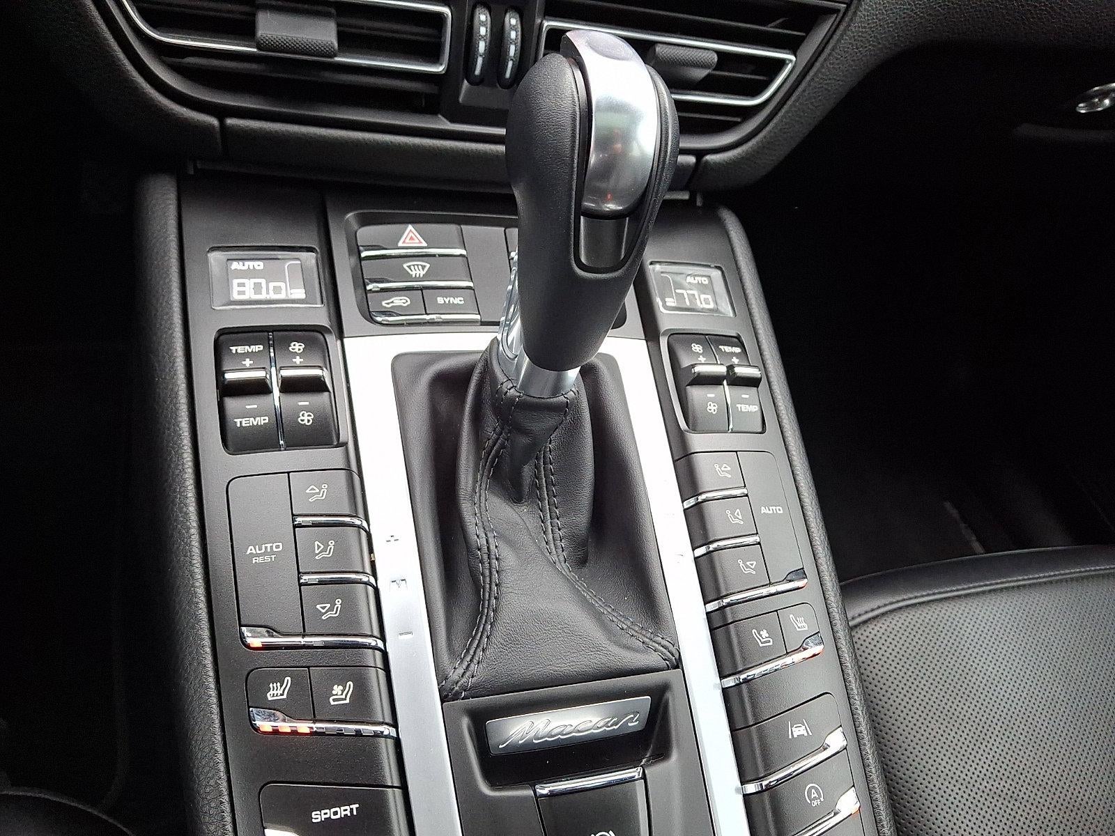 2021 Porsche Macan AWD