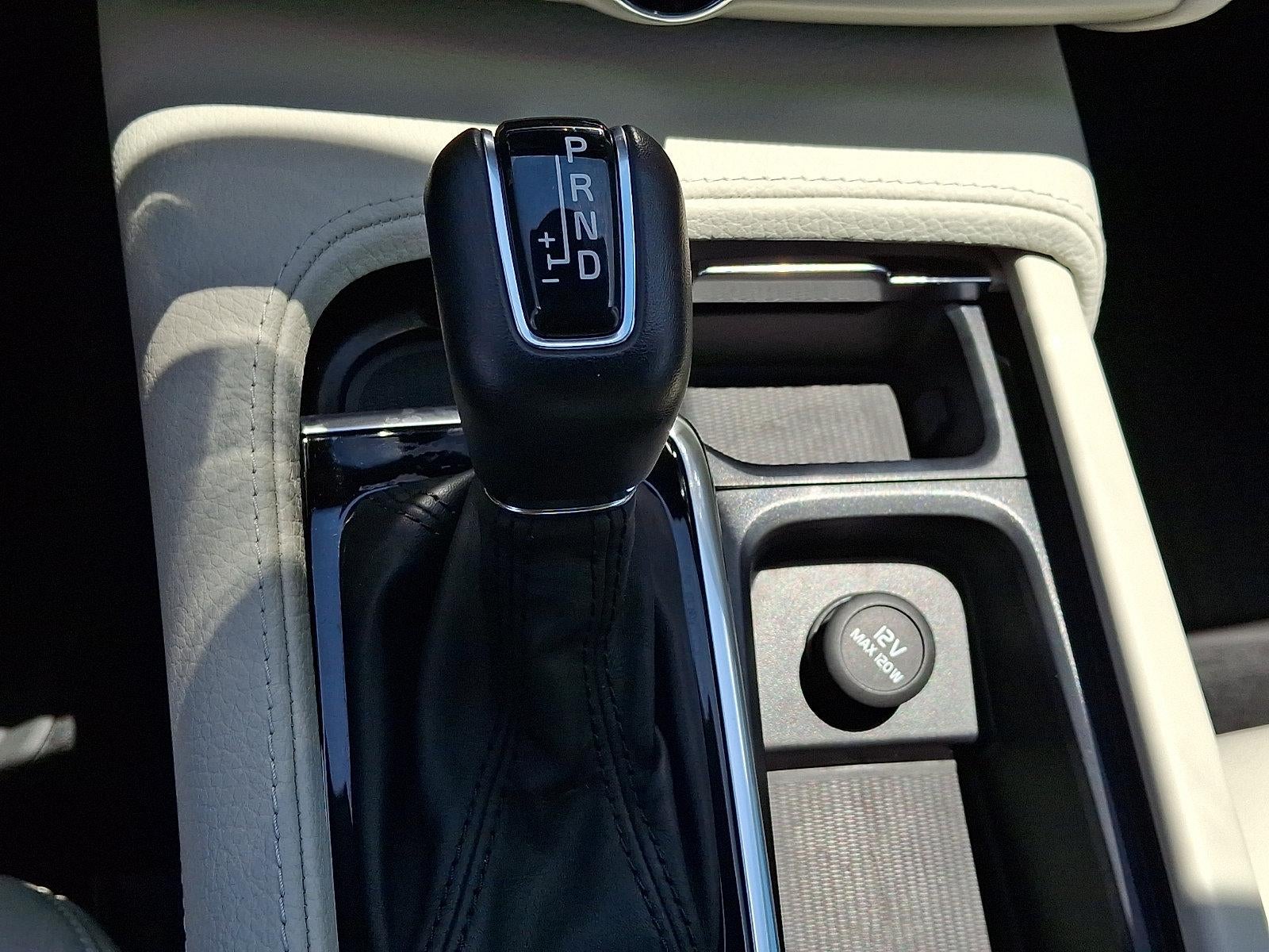 2017 Volvo S90 T6 AWD Momentum