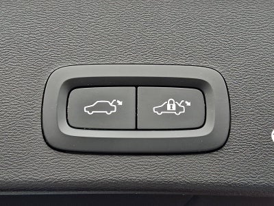 2021 Volvo XC40 T5 AWD R-Design