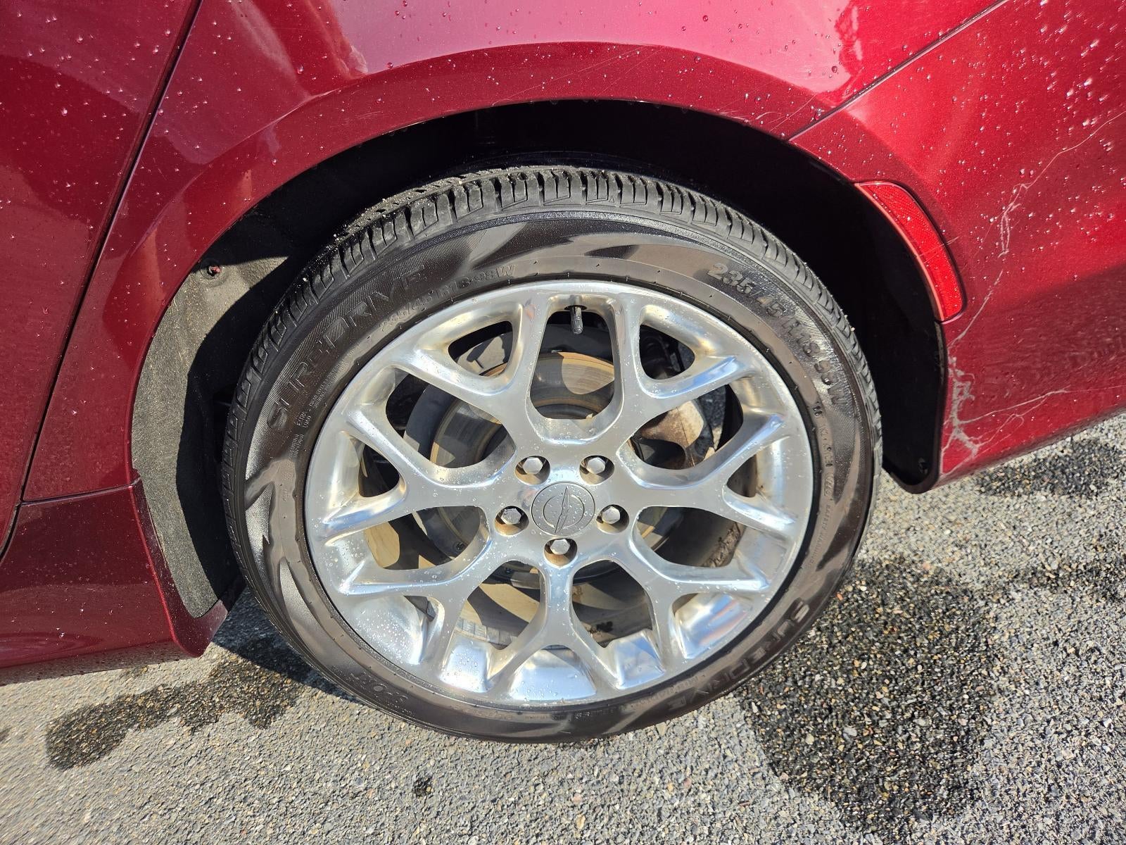 2015 Chrysler 200 4dr Sdn C AWD