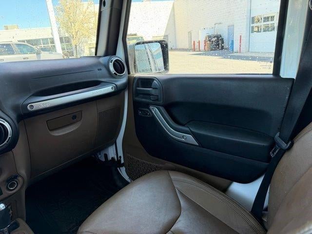 2015 Jeep Wrangler Unlimited 4WD 4dr Sahara