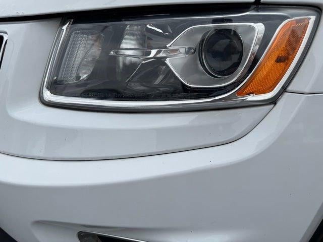 2015 Jeep Grand Cherokee 4WD 4dr Laredo