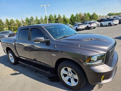 2015 RAM 1500 4WD Crew Cab 5.7 Ft Box Sport