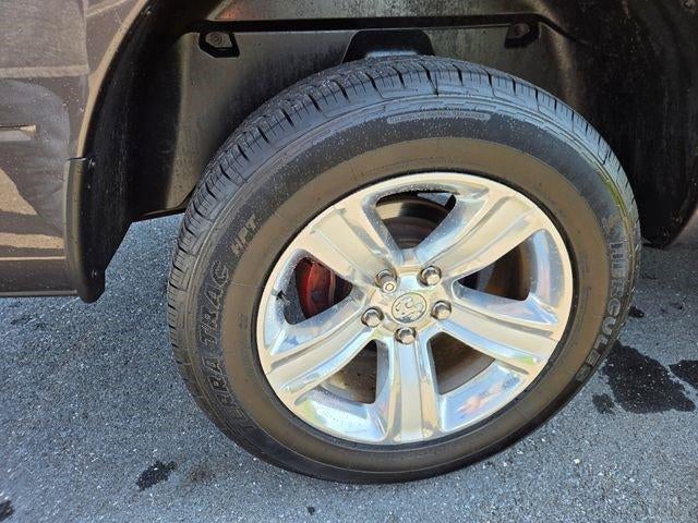2015 RAM 1500 4WD Crew Cab 5.7 Ft Box Sport
