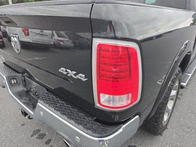 2017 RAM 1500 Laramie 4x4 Crew Cab 5'7" Box