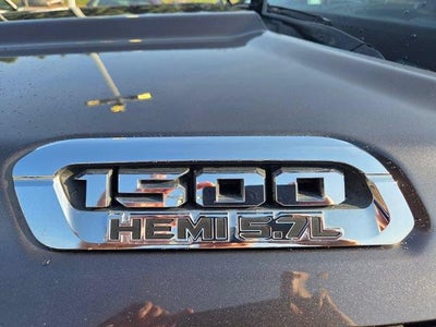 2019 RAM 1500 Limited 4x4 Crew Cab 5'7" Box